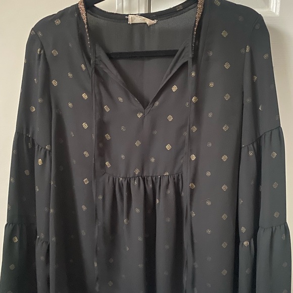 Black peplum top with gold accents - Picture 5 of 5